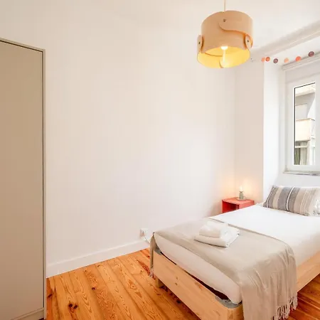 Guestready - Captain's 2e Near Alfama *